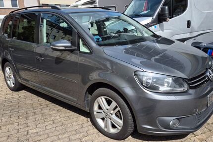 VW Touran 217.000 km 5.850 € Mönchengladbach 41239