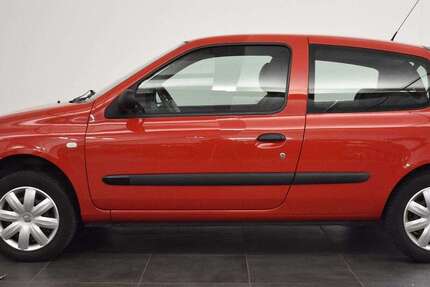 Renault Clio 82.746 km 2.490 € Arnstadt 99310
