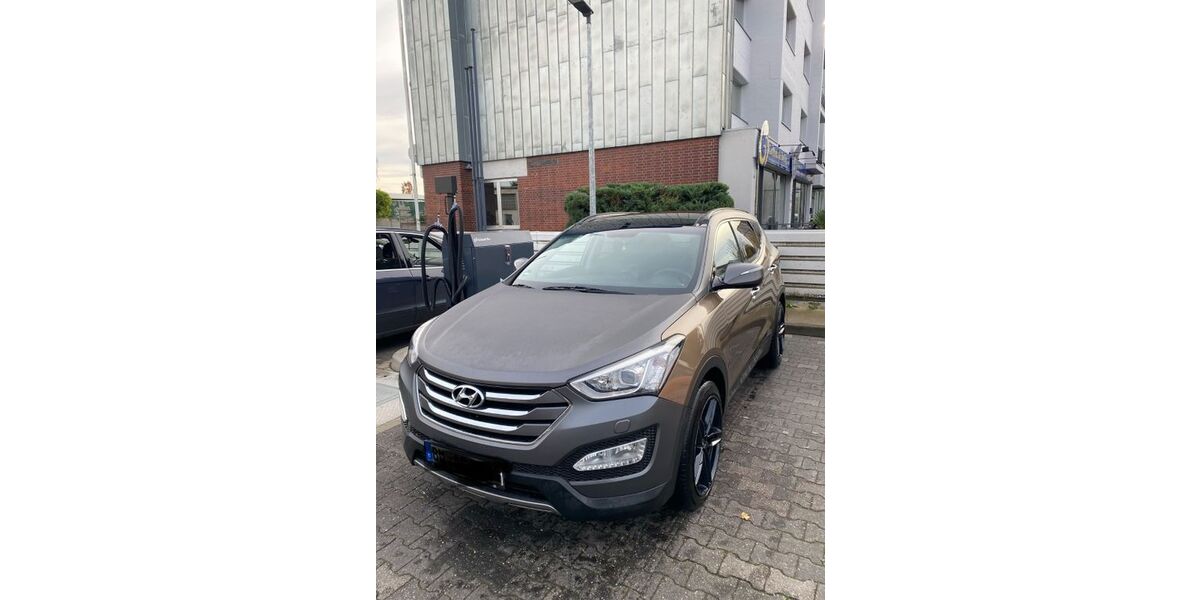 Hyundai SANTA FE 176.000 km 11.800 € Hürth 50354