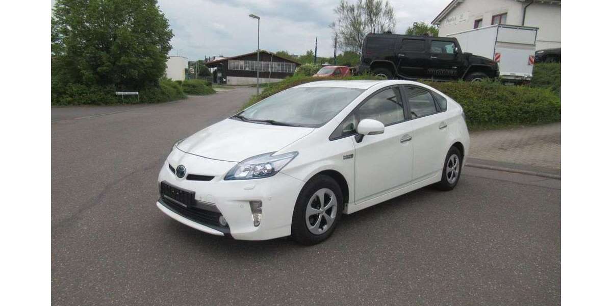 Toyota Prius 107.000 km 11.900 &euro; Tauberbischofsheim 97941