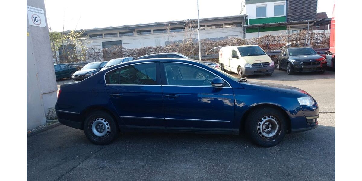 VW Passat 336.000 km 2.690 &euro; Neu-Ulm 89231