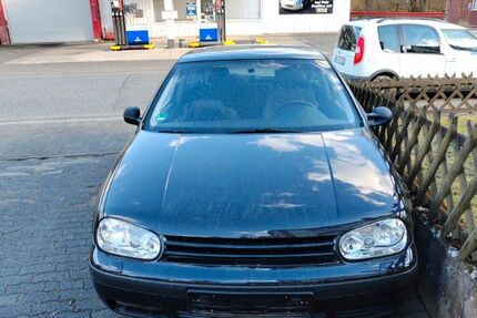 VW Golf 189.015 km 750 &euro; Dillenburg 35688