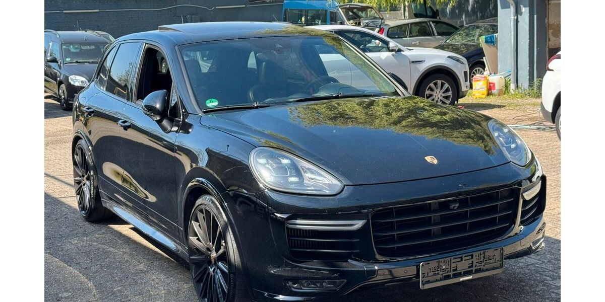 Porsche Cayenne 171.420 km 33.000 &euro; Köln 50969