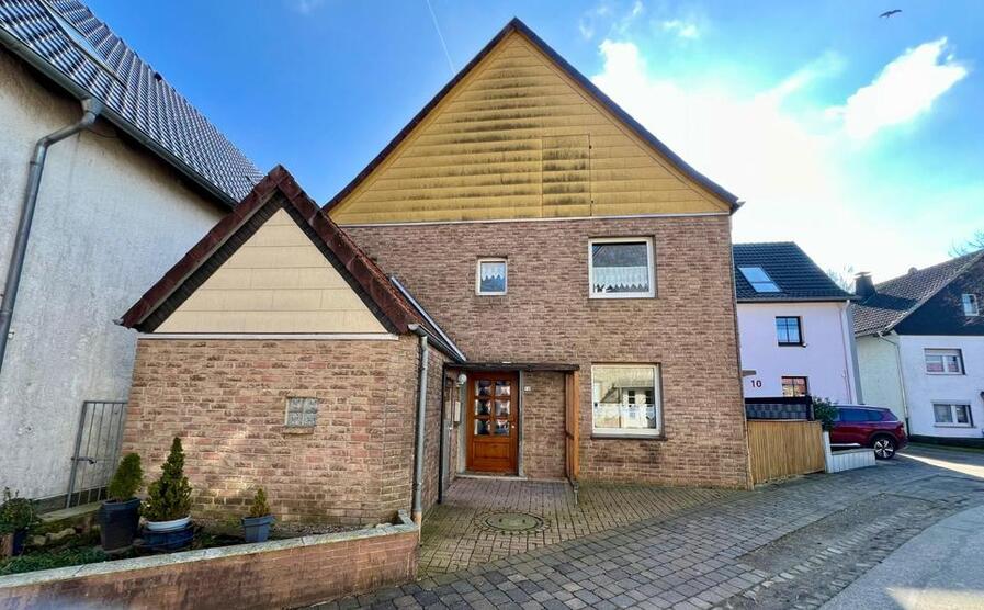 Solides 5-Zimmer-Einfamilienhaus in Steinheim,optional mit Garten zimmer