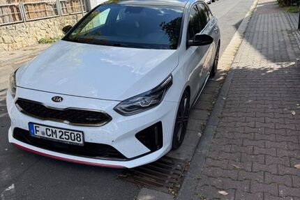 Kia pro ceed / ProCeed 154.000 km 16.400 &euro; Frankfurt 60388