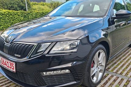 Skoda Octavia 164.000 km 12.700 &euro; München 81827