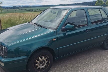 VW Golf 111.978 km 2.000 &euro; Starzach 72181