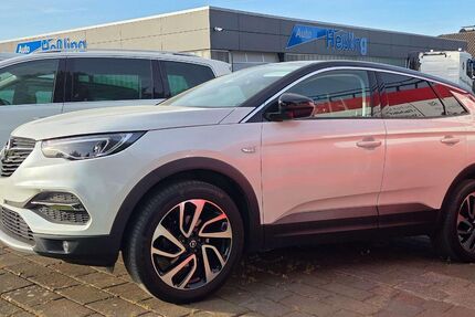 Opel Grandland (X) 84.000 km 16.900 &euro; Raesfeld-Erle 46348