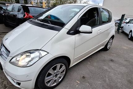 Mercedes-Benz A 160 131.200 km 4.990 &euro; Dortmund 44339