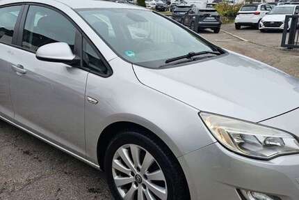 Opel Astra 223.136 km 2.950 € Leonberg 71229