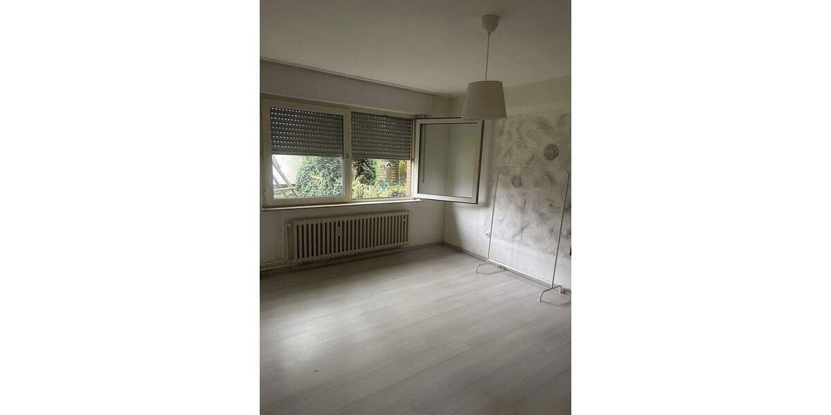 Etagenwohnung Oberhausen Stadtmitte - 2 Zimmer, 63 m&sup2;, 495&euro; | Angebot:25095397