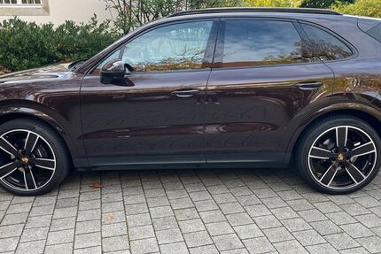 Porsche Cayenne 39.000 km 84.900 € Leipzig 04107