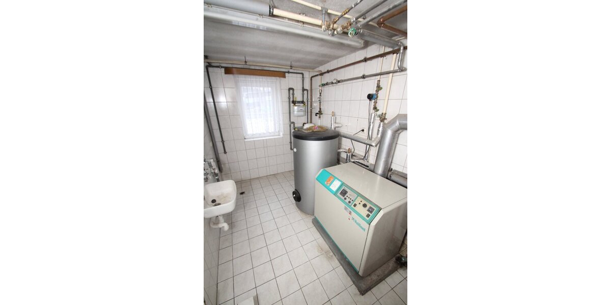 Bad Salzungen, Wohn-u.Geschäftshaus zimmer