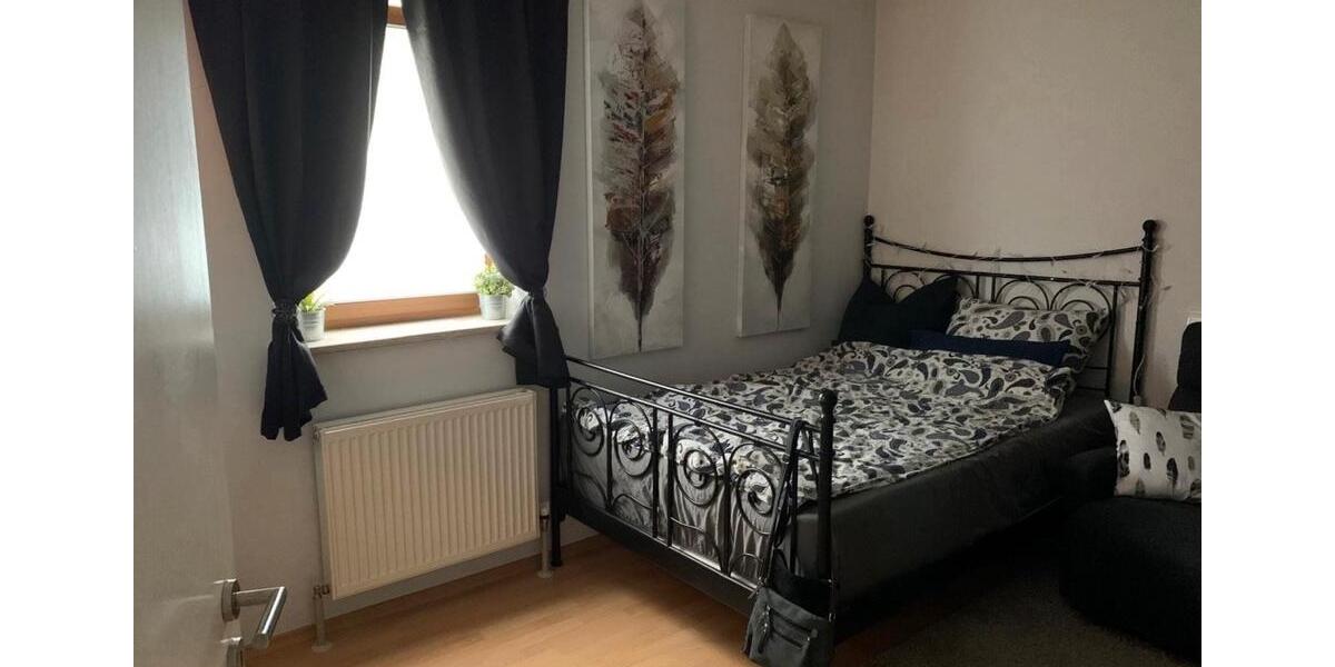 Einfamilienhaus Pfreimd - 12 Zimmer, 300 m&sup2;, 690.000&euro; | Angebot:26640058