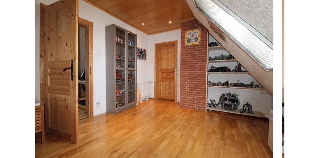 Etagenwohnung Stade Altländer Viertel - 6.5 Zimmer, 182 m&sup2;, 1.620&euro; | Angebot:26647149