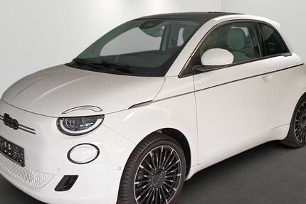 Fiat 500e 10.000 km 23.890 &euro; München 80339