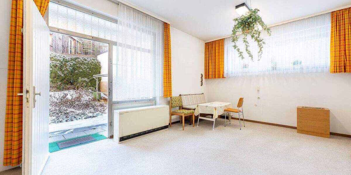 Tolles 2-FH mit über 220m² WFL möglich 9 zimmer