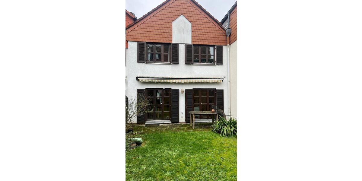 Reihenhaus Idstein - 4 Zimmer, 100 m&sup2;, 1.250&euro; | Angebot:25379631