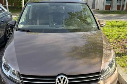 VW Touran 128.000 km 13.000 &euro; Nürnberg 90459