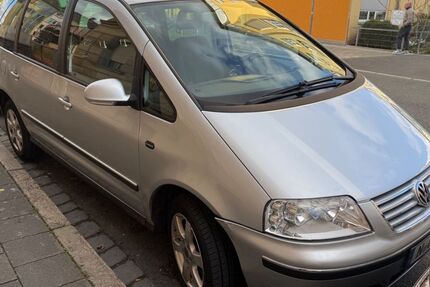 VW Sharan 281.000 km 1.850 &euro; Fürth 90763