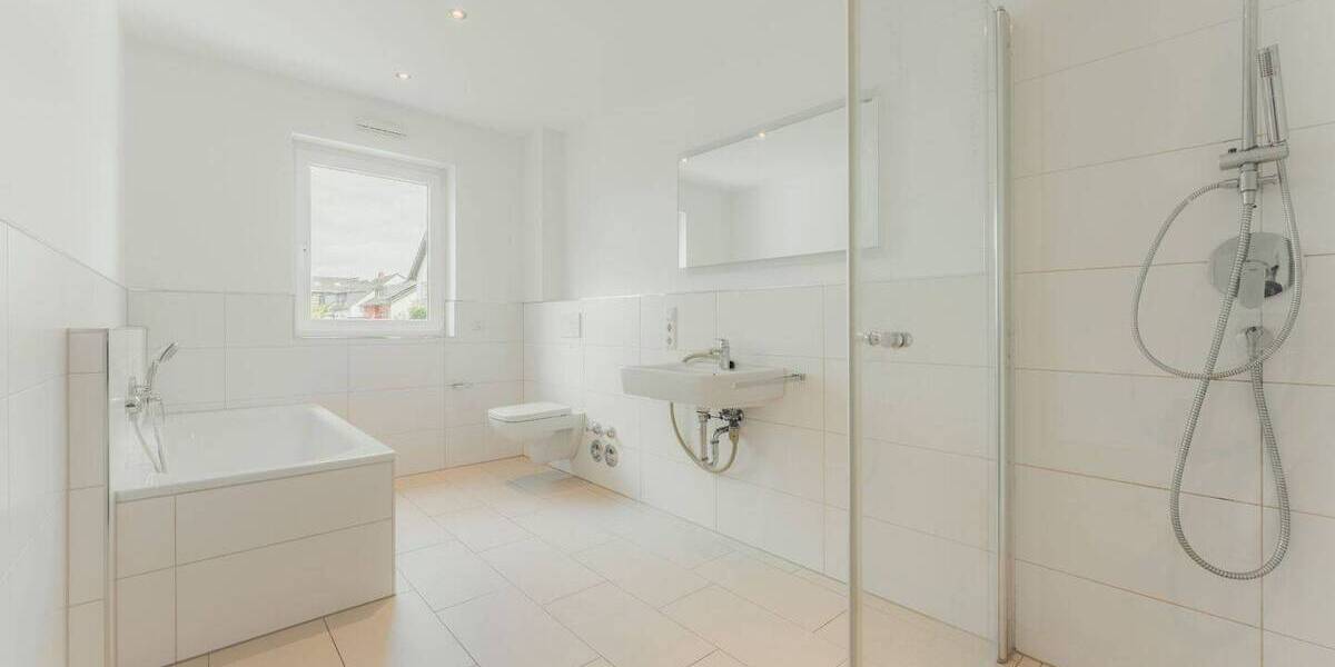 Etagenwohnung Bergisch Gladbach Refrath - 3 Zimmer, 117 m&sup2;, 640.000&euro; | Angebot:25738469