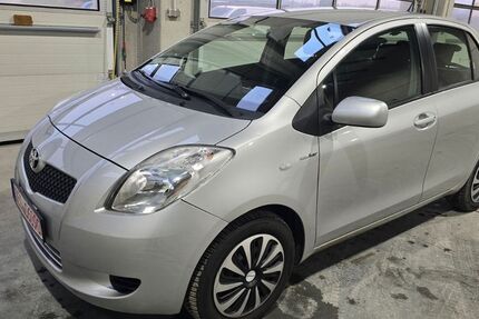 Toyota Yaris 46.000 km 6.300 &euro; Deggendorf 94469