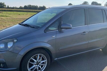 Opel Zafira 293.700 km 2.900 € Horneburg 21640