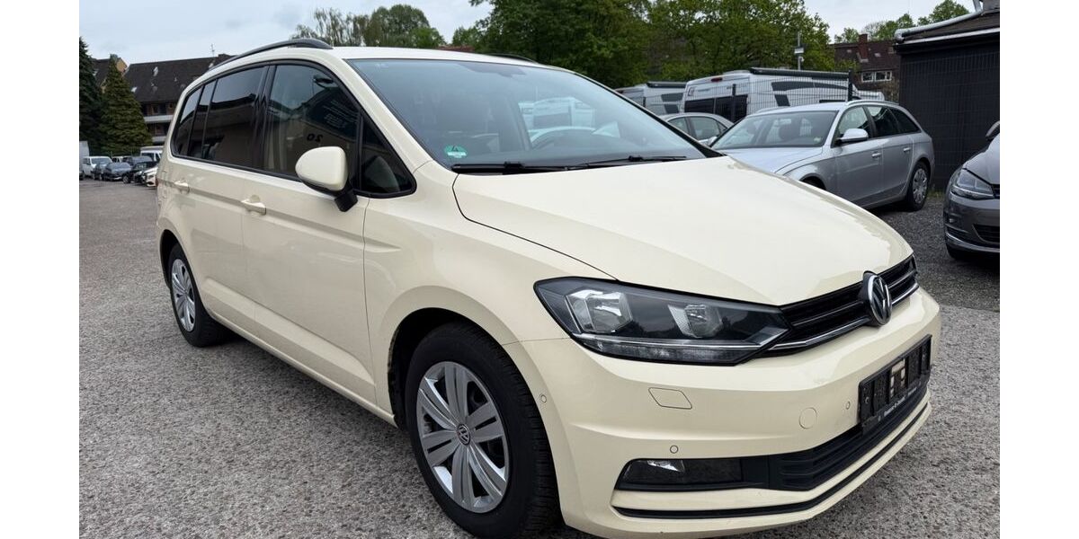 VW Touran 273.000 km 6.999 &euro; Hamburg 22047
