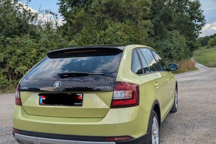 Skoda Rapid 89.500 km 8.900 &euro; Jena 07747