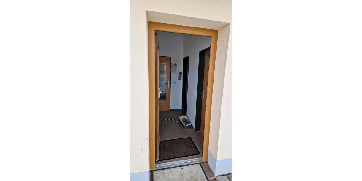 Gewerbehalle 210 m² EG | Tor | Stellplätze | Stephanskirchen zimmer