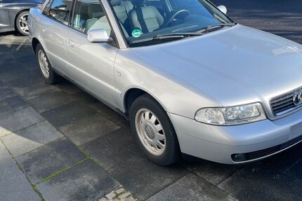 Audi A4 175.000 km 1.400 &euro; Wachtberg 53343