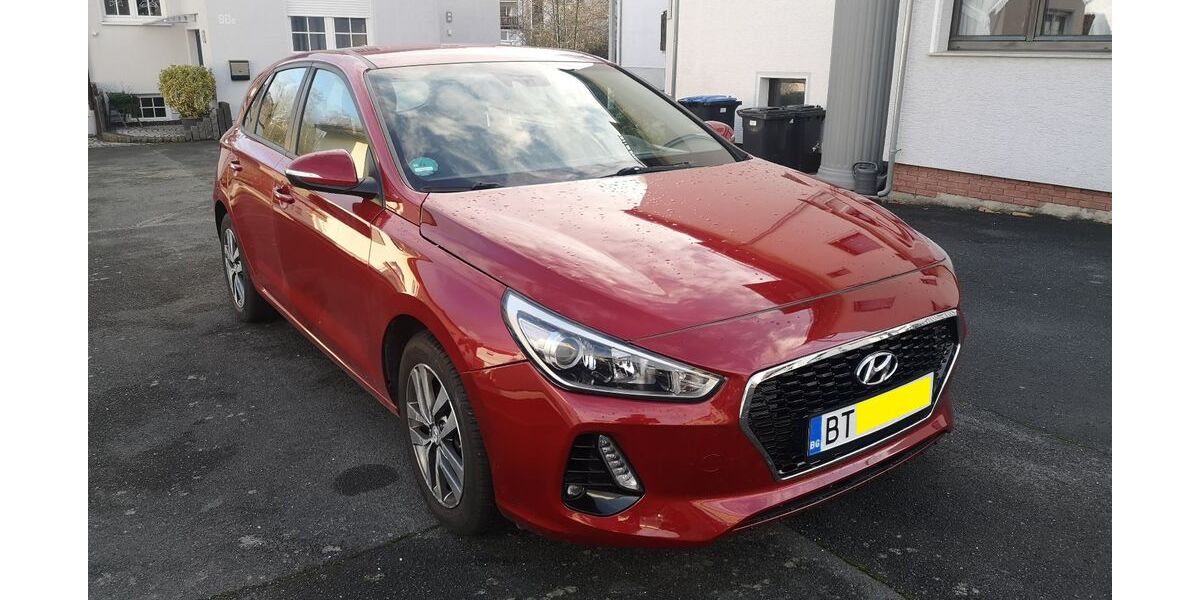 Hyundai i30 81.000 km 11.499 &euro; Neu-Anspach 61267