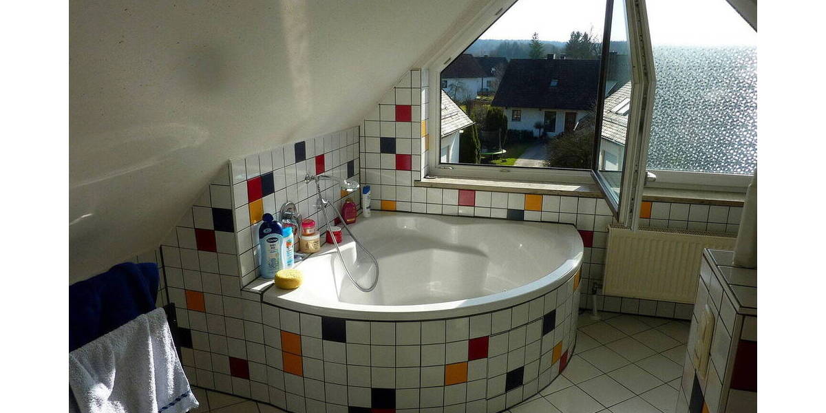 Einfamilienhaus Abensberg - 5 Zimmer, 202 m&sup2;, 490.000&euro; | Angebot:25984602