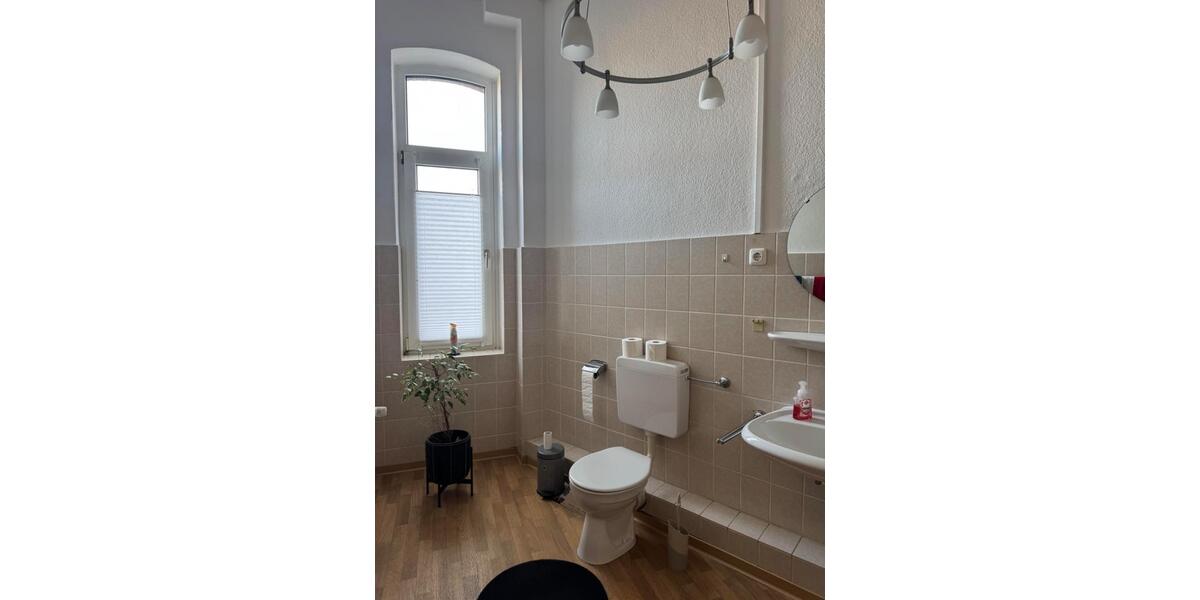 Etagenwohnung Nienburg (Weser) - 6 Zimmer, 186 m&sup2;, 325&euro; | Angebot:26058537