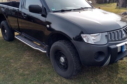 Mitsubishi L200 165.000 km 11.500 &euro; Forst 03149