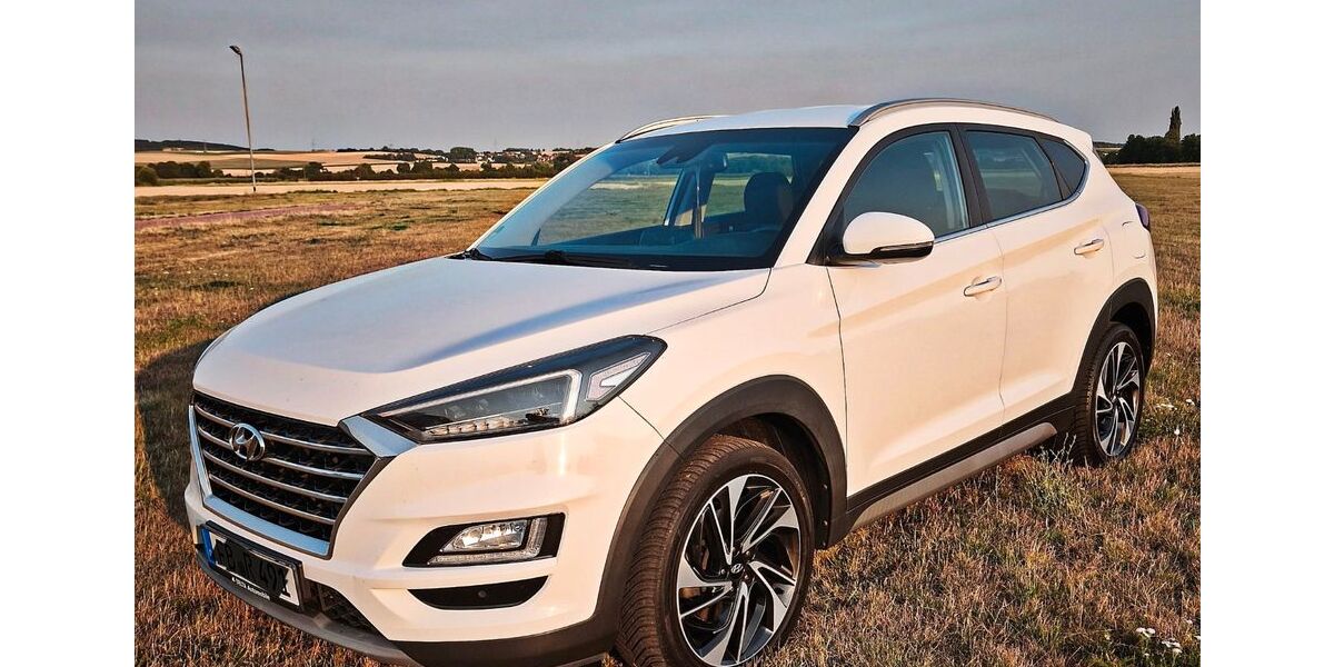 Hyundai TUCSON 111.000 km 17.600 &euro; Wöllstadt 61206