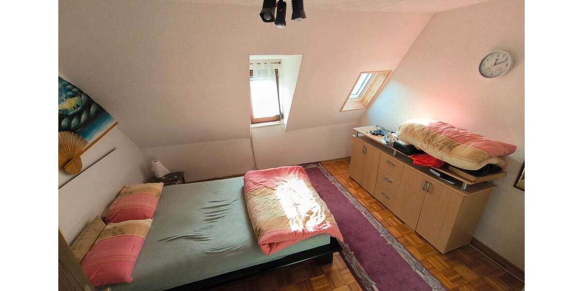 Doppelhaushälfte Remshalden - 6 Zimmer, 141 m&sup2;, 399.000&euro; | Angebot:26040837