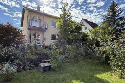 Charmante Doppelhaushälfte in Pfullingen - modernisiert & einzugsbereit 4 zimmer