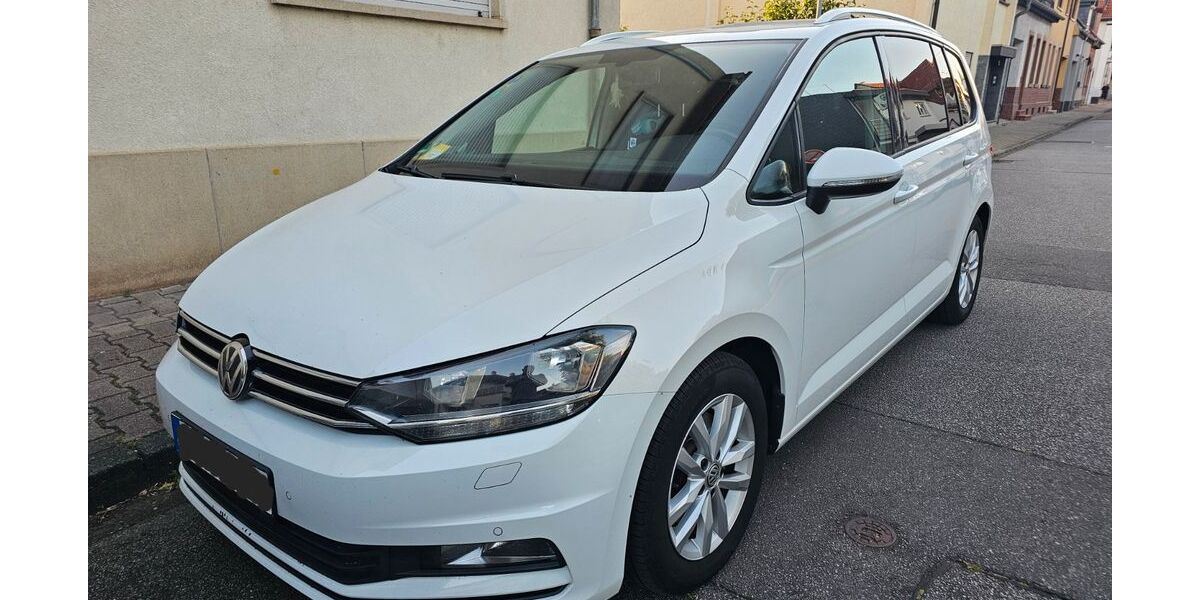 VW Touran 260.000 km 10.490 &euro; Eppelheim 69214