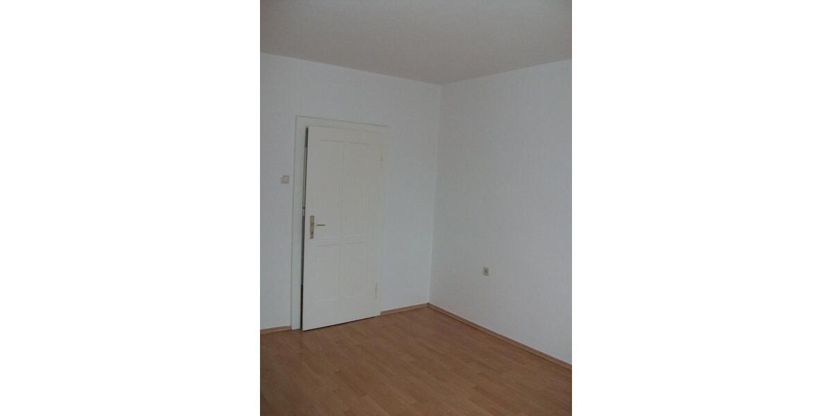 Etagenwohnung Riesa - 4 Zimmer, 77 m&sup2;, 78.540&euro; | Angebot:26926895