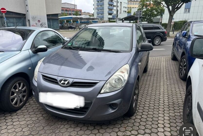 i20