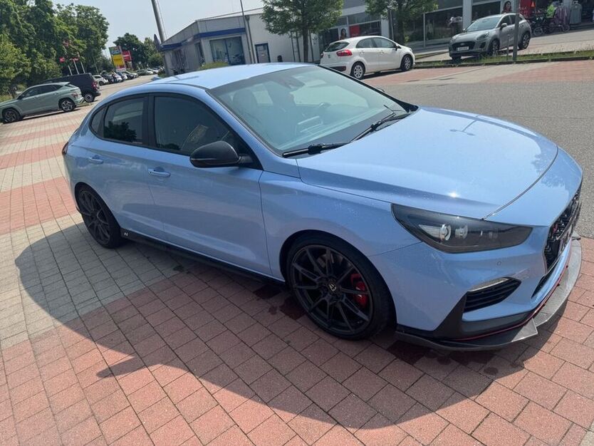 i30