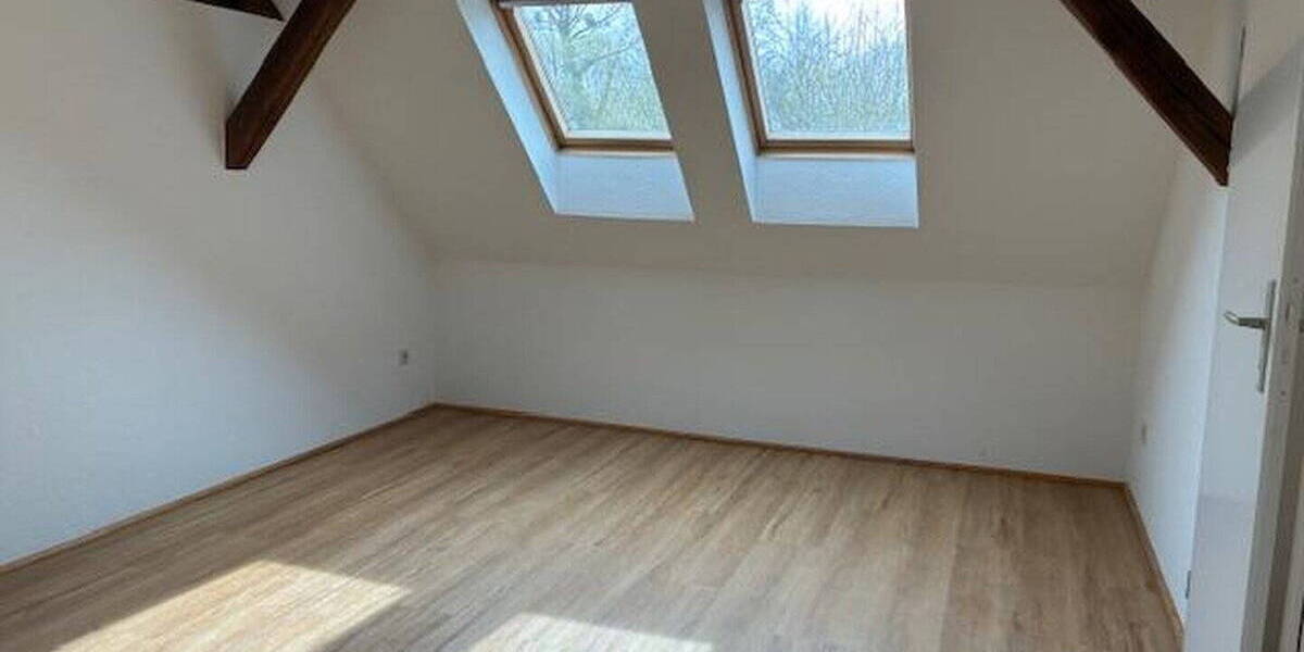 Etagenwohnung Seesen Kirchberg - 3 Zimmer, 129 m&sup2;, 895&euro; | Angebot:26344022