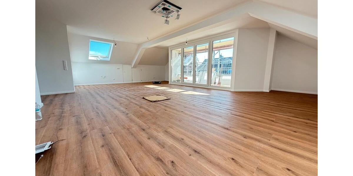 Dachgeschoßwohnung Rüsselsheim am Main - 4 Zimmer, 105 m&sup2;, 1.500&euro; | Angebot:26407527