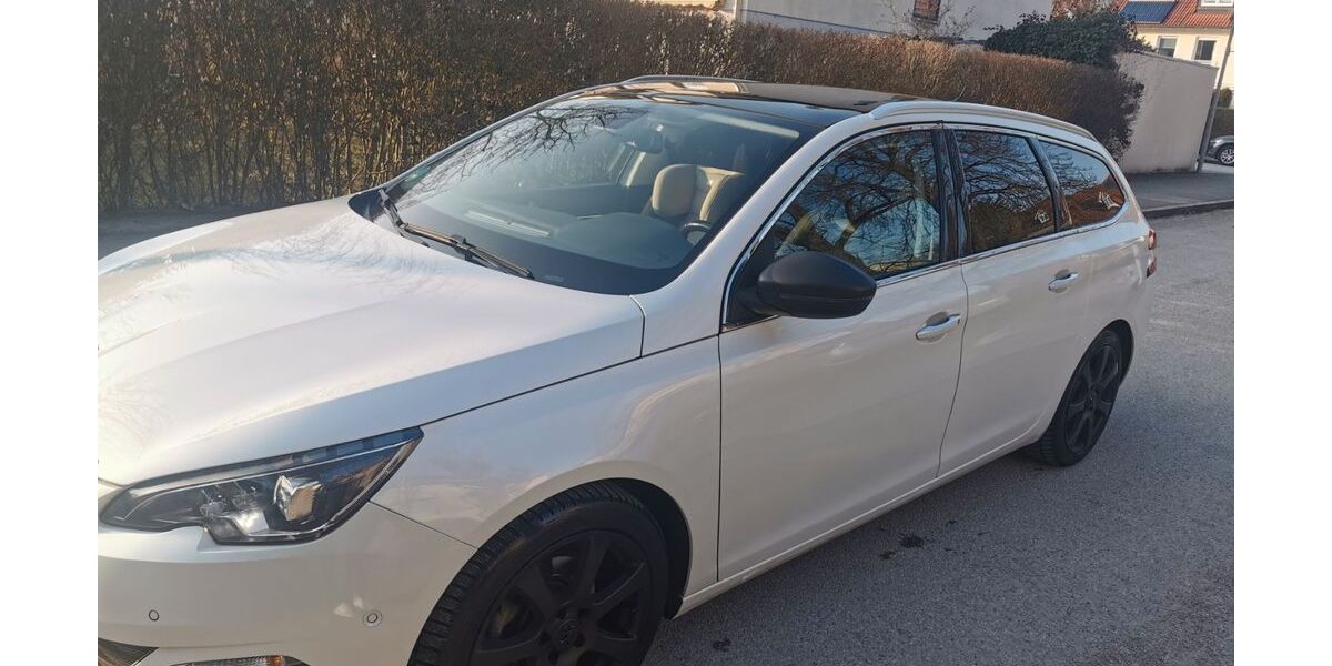 Peugeot 308 138.324 km 12.799 &euro; München 80995