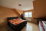 Dachgeschoßwohnung Gau-Bickelheim Bickelheim - 5 Zimmer, 125 m&sup2;, 250.000&euro; | Angebot:25989661