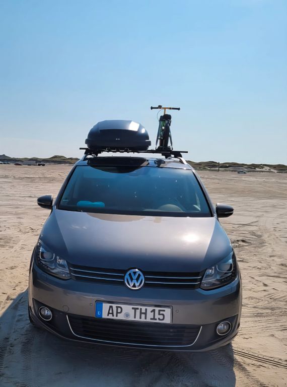 VW Touran 214.000 km 8.400 € Am Ettersberg 99439