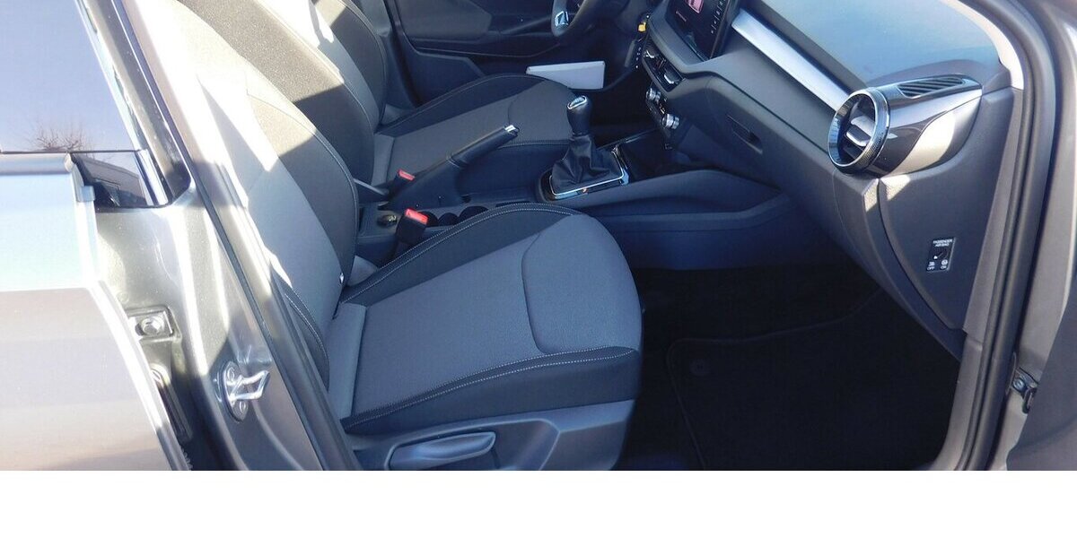 Skoda Fabia 1.0 Ambition MPI BMT Navi Klima 13.700 km 14.990 &euro; Vordorf 38533