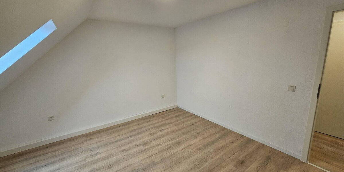 Etagenwohnung Schiffweiler - 3 Zimmer, 57 m&sup2;, 570&euro; | Angebot:26627744