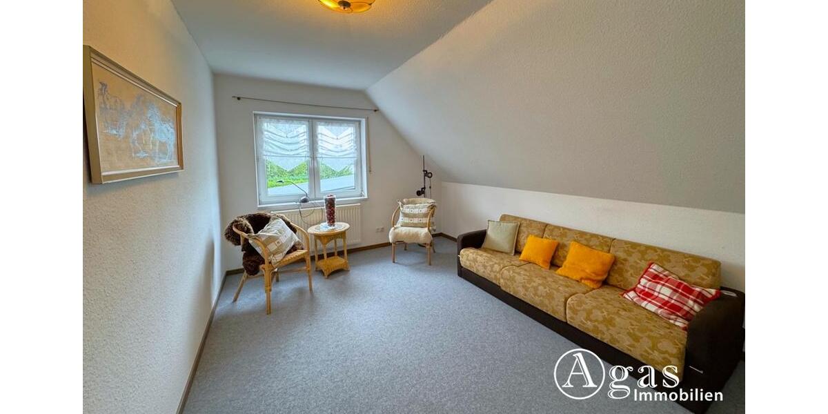 möbliertes Einfamilienhaus mit ca. 180 m² Wohnfläche, 6 Zimmern und Pool in Ahrensfelde 6 zimmer